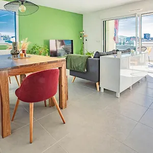 https://appartement-avec-rooftop-piscine.fr-provencehotel.com